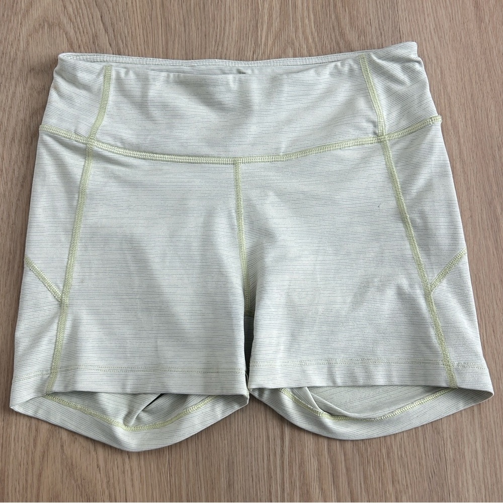 Outdoor Voices SuperForm 3.5 Bike Shorts S